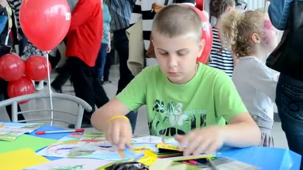 Dessin d'enfant, Journée internationale de l'enfant . — Video