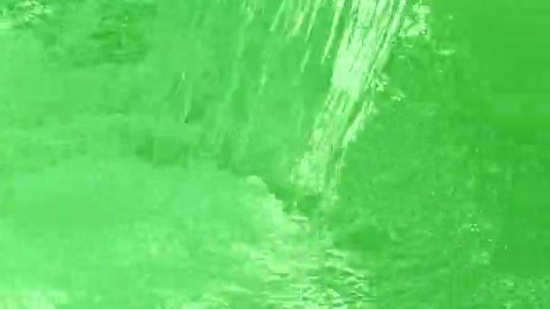 Eau verte , — Video