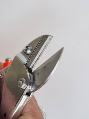 güçlü metal bahçe makası kırmızı saplı