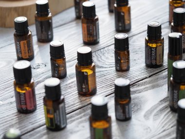 Belarus, Minsk, 2021. Terapi derecesi. Sağlık dersinde gerekli yağlar.