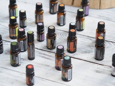 Belarus, Minsk, 2021. Terapi derecesi. Sağlık dersinde gerekli yağlar.