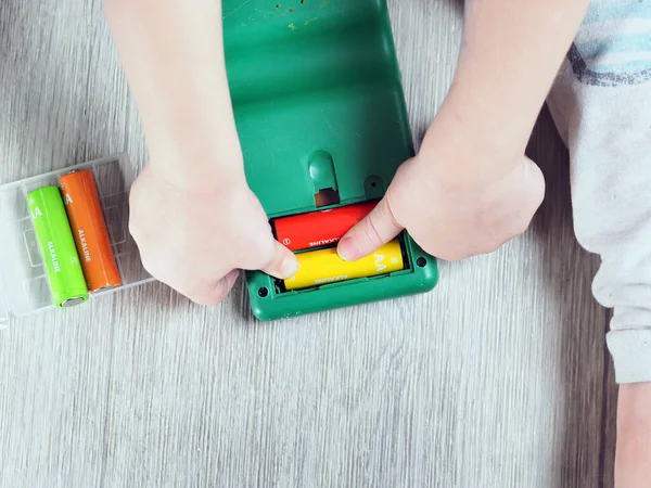 Kinder Handpasta Batterien Spielzeug — Stockfoto