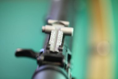 Kalaşnikof makineli tüfek çocuk oyuncağı