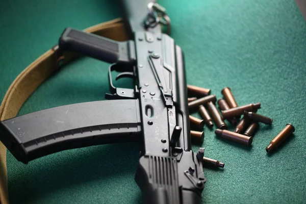 Broń Manekina Kalashnikov Karabin Maszynowy Zabawki Dla Dzieci — Zdjęcie stockowe