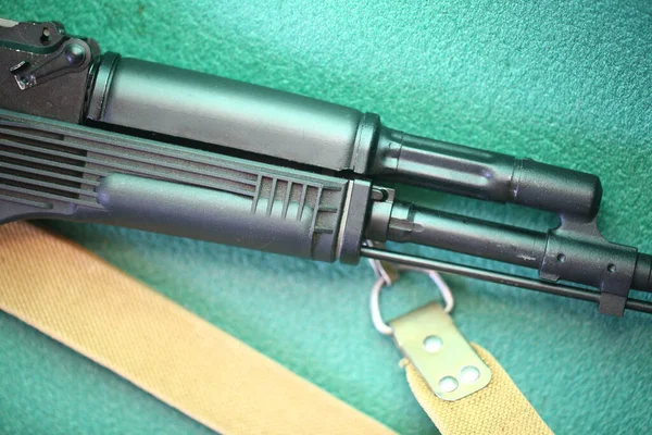 Broń Manekina Kalashnikov Karabin Maszynowy Zabawki Dla Dzieci Obrazek Stockowy