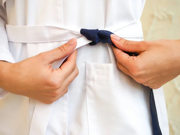 Nowoczesne Stylowe Ubrania Medyczne Lekarza Kobieta — Zdjęcie stockowe