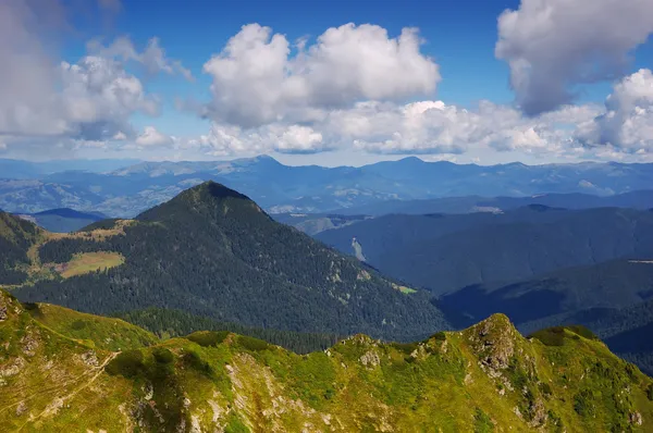 Paesaggio in montagna — Foto Stock