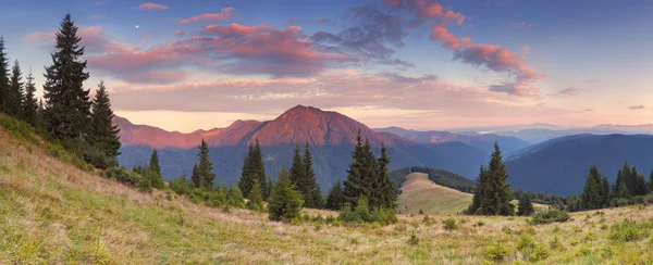 Красиві гірські Панорама — стокове фото