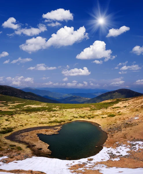 Horské jezero — Stock fotografie