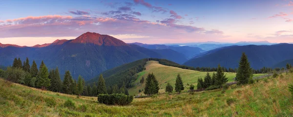 Красиві гірські Панорама — стокове фото