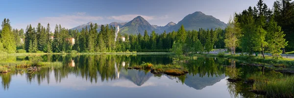 Panorama jeziora — Zdjęcie stockowe