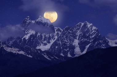 tepeden moon