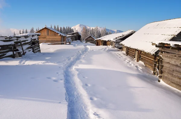 Villaggio di montagna — Foto Stock