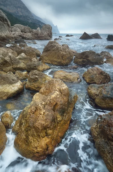 Maltempo sulla riva del mare — Stok fotoğraf
