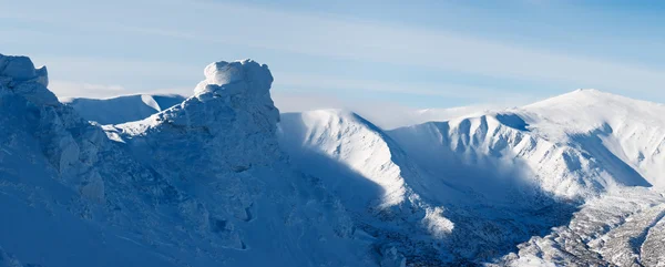 Winter panorama in the mountains — Stock Photo, Image