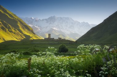 ushguli kilisede. Gürcistan 