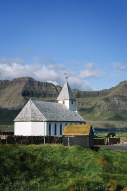 Vidoy, Faroe Adaları 'ndaki Viderejde Köyü' nün Vidareidi Kilisesi
