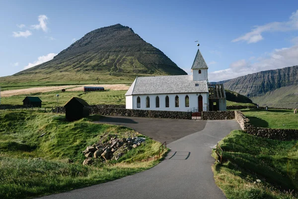 Vidoy Faroe Adaları Ndaki Viderejde Köyü Nün Vidareidi Kilisesi — Stok fotoğraf