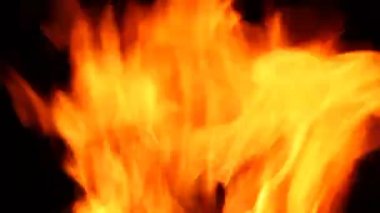 ateş alevi.