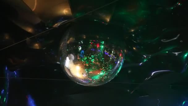 Fiesta luces disco bola — Vídeo de stock