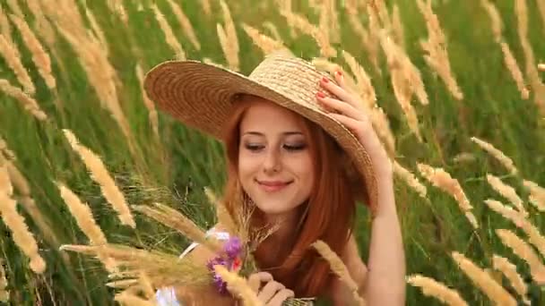 Redhead girl outdoors. — Stock Video