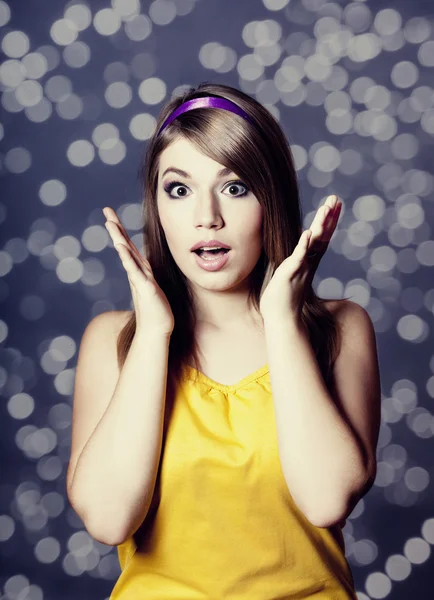Surprised teen girl. — Stock Photo, Image