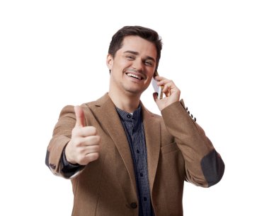 Beyaz arka plan üzerinde cep telefonu kullanarak iş adamı portresi