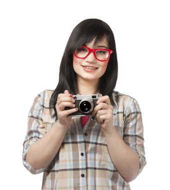 Beyaz arka plan, fotoğraf makinesi kırmızı genç kız