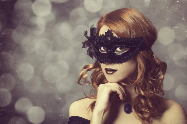 Beautiful women in carnival mask. — Stock Photo, Image