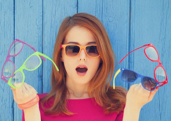 Chica de estilo con gafas — Foto de Stock