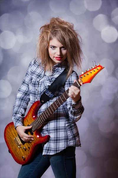 Fashion girl with guitar — Stock Photo, Image