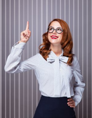 Kızıl saçlı öğretmen