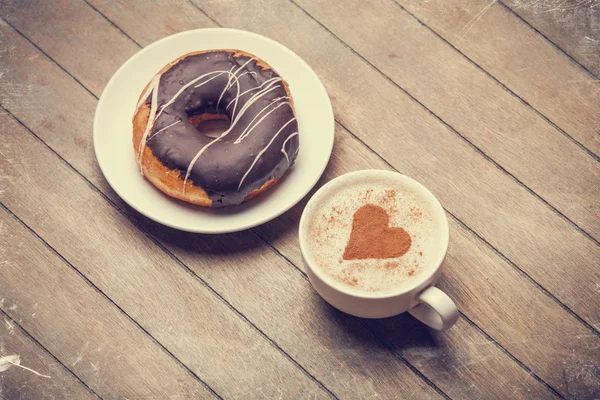 Snídaně s koblihami a kávou — Stock fotografie