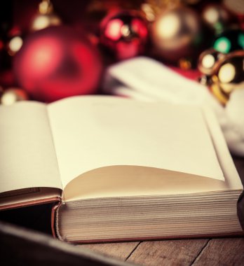 kitap ve Noel hediyeleri