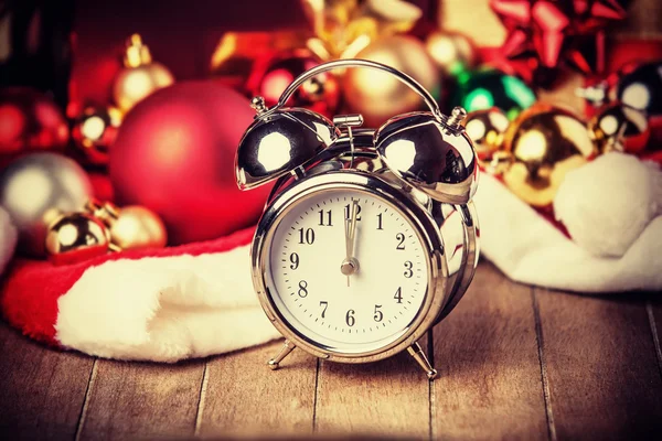 Vintage clock on christmas background — Stock Photo, Image