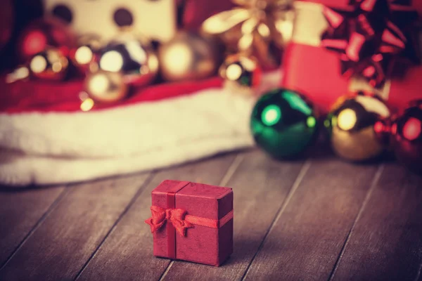 Kleine geschenk met Kerstmis — Stockfoto