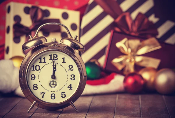 Vintage clock on christmas background — Stock Photo, Image