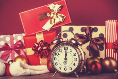 Noel arka plan üzerinde Vintage saat.