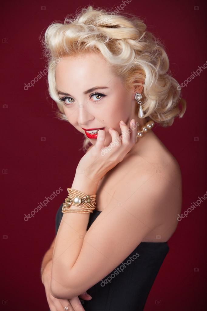 Marilyn Monroe Bob Haircut Pretty Blond Girl Model Like Marilyn