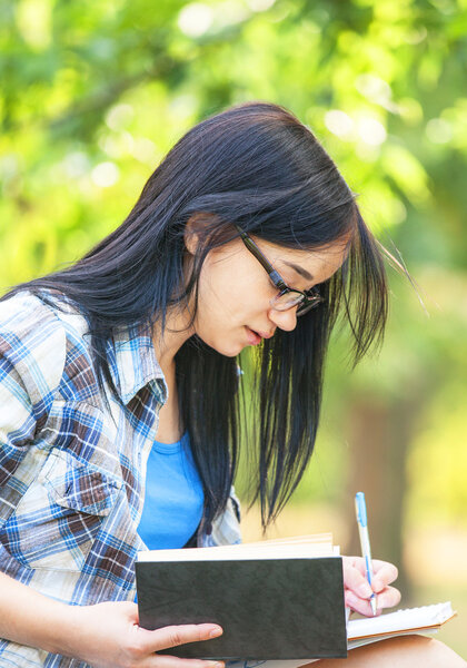 Teen girl in the park.