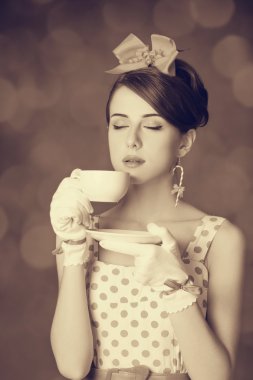 Çay'nın güzel kadınlarla.