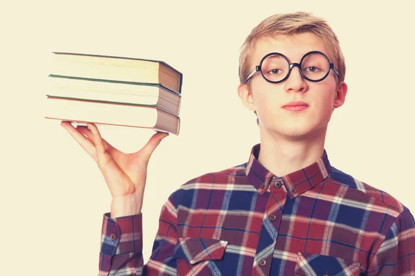 Nerd ragazzo con libri — Foto Stock