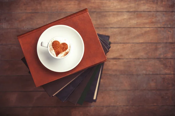 Cup of coffee with shape heart — Stock Photo, Image