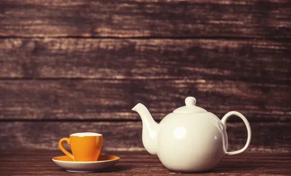 Bule e xícara de chá — Fotografia de Stock