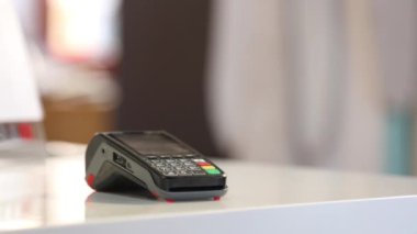 Kartla ödeme yapan kişinin kırpılmış görüntüleri.