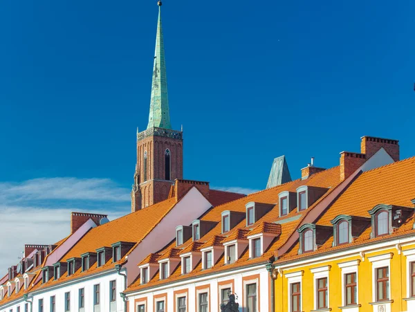 Fasad Och Tak Åldrat 1800 Tals Hus Wroclaw Polen — Stockfoto