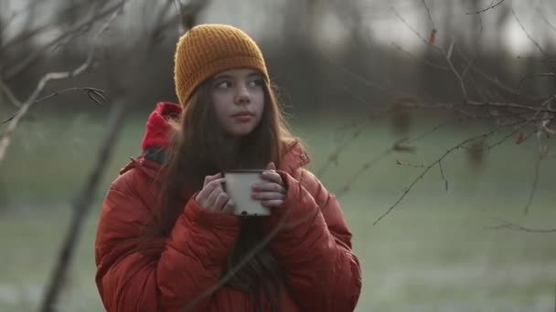 Teenage Girl Mug Hot Tea Winter Next Trees — 비디오