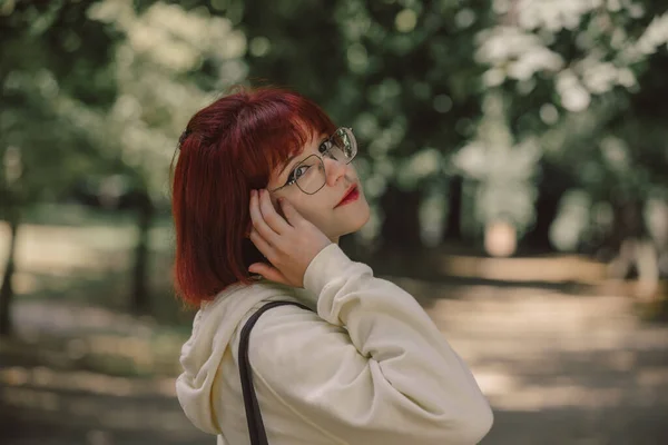 Stylish Redhead Girl Glasses Autumn Season Park — Fotografia de Stock
