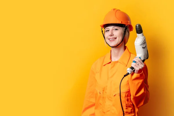 Femme Blonde Travailleuse Des Cheveux Casque Orange Costume Avec Perceuse — Photo