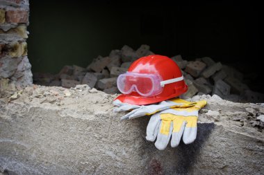 Kırmızı kask